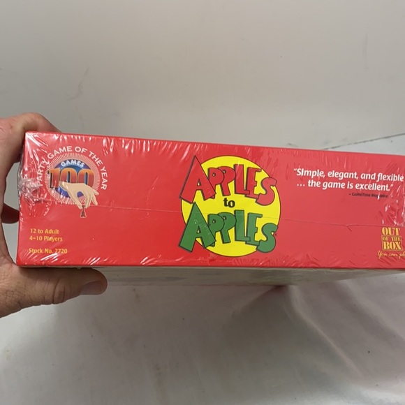 NWT Apples to Apples Board Game party Box - Picture 4 of 4